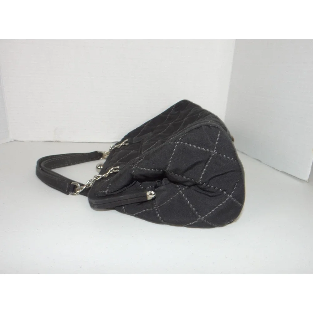 Vera Bradley Black Quilted Microfiber Kiss Lock Frame Handbag Floral Lining 3648